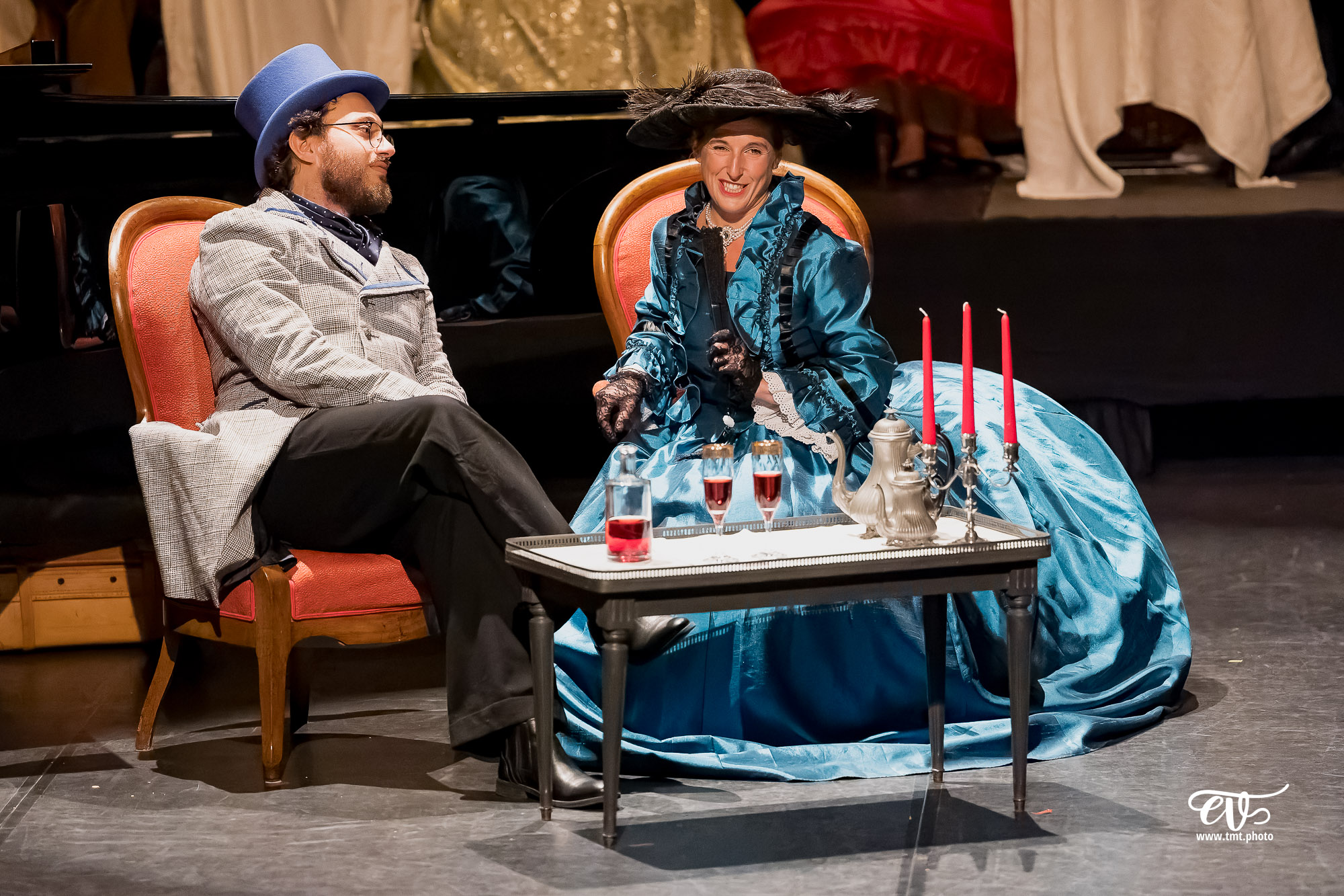 DANS LE SALON DE ROSSINI